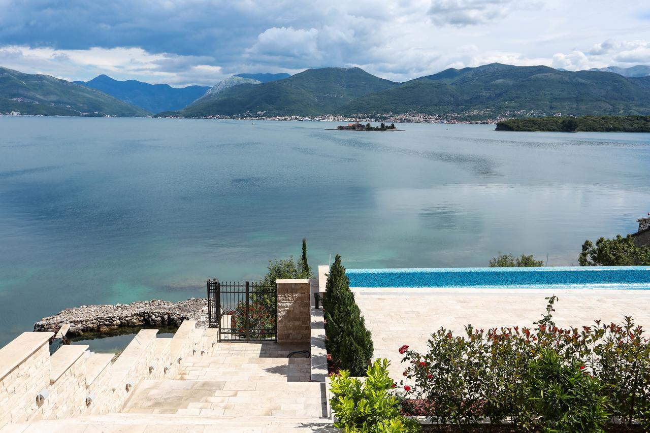Villa Semiramis Tivat Exterior photo